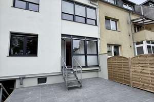 Sehr hochwertig renoviertes Mehrfamilien- oder Mehrgenerationenhaus mit großem Garten – Die vollständige Adresse der Immobilie erhältst du vom Anbieter., 40229 Eller, Düsseldorf – Vorschaubild 2