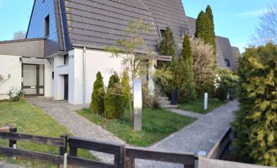 PROVISIONSFREI 4-Zimmer-Maisonette-Wohnung in Top Lage im Querumer Forst mit privatem Eingang