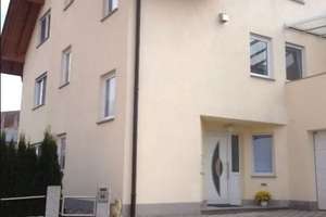 Helle 3,5-Zimmer-Wohnung, EBK, Kamin, Terrasse, Garten, Garage, Stellplatz uvm – 88483 Burgrieden – Vorschaubild 2