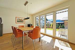 Hochwertige Reihenendhaus in zentraler Lage mit Garten und tollem Bergblick – Die vollständige Adresse der Immobilie erhältst du vom Anbieter., 82467 Garmisch-Partenkirchen – Vorschaubild 8