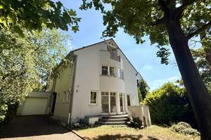 Charmantes Familiendomizil in einer der begehrtesten Lagen Darmstadts – Die vollständige Adresse der Immobilie erhältst du vom Anbieter., 64287 Darmstadt-Ost, Darmstadt – Vorschaubild 73