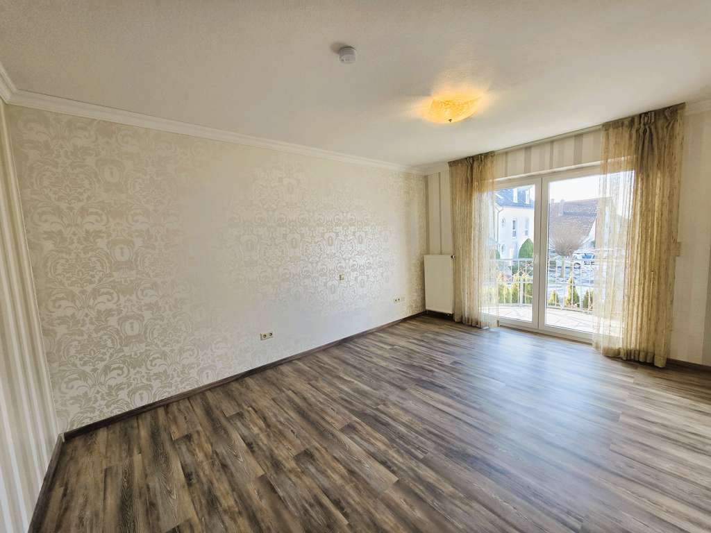 Immobilie in Altweidelbach - Das gepflegte RAUMWUNDER zum EINZIEHEN und WOHLFÜHLEN in der Kreisstadt SIMMERN - Bild 4