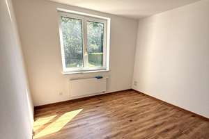 Tolle Eigentumswohnung mit Terrasse und Garage in Chemnitz/ Adelsberg  zu verkaufen! – Georgistraße 97, 9127 Adelsberg, Chemnitz – Vorschaubild 4