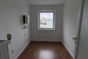 Ruhig, frisch renoviert, 4 Zimmer, Balkon, Garage + Stellplatz – Bültenweg 65b, 38106 Nordstadt, Braunschweig – Vorschaubild 9