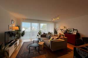 122 m² möblierte Premium-Neubauwohnung mit Süd-Loggia, Design-Küche und Homeoffice