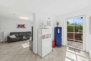 Alpenpanorama in Meersburg! 
Wunderschöne Erdgeschosswohnung mit Terrasse – Die vollständige Adresse der Immobilie erhältst du vom Anbieter., 88709 Meersburg – Vorschaubild 8