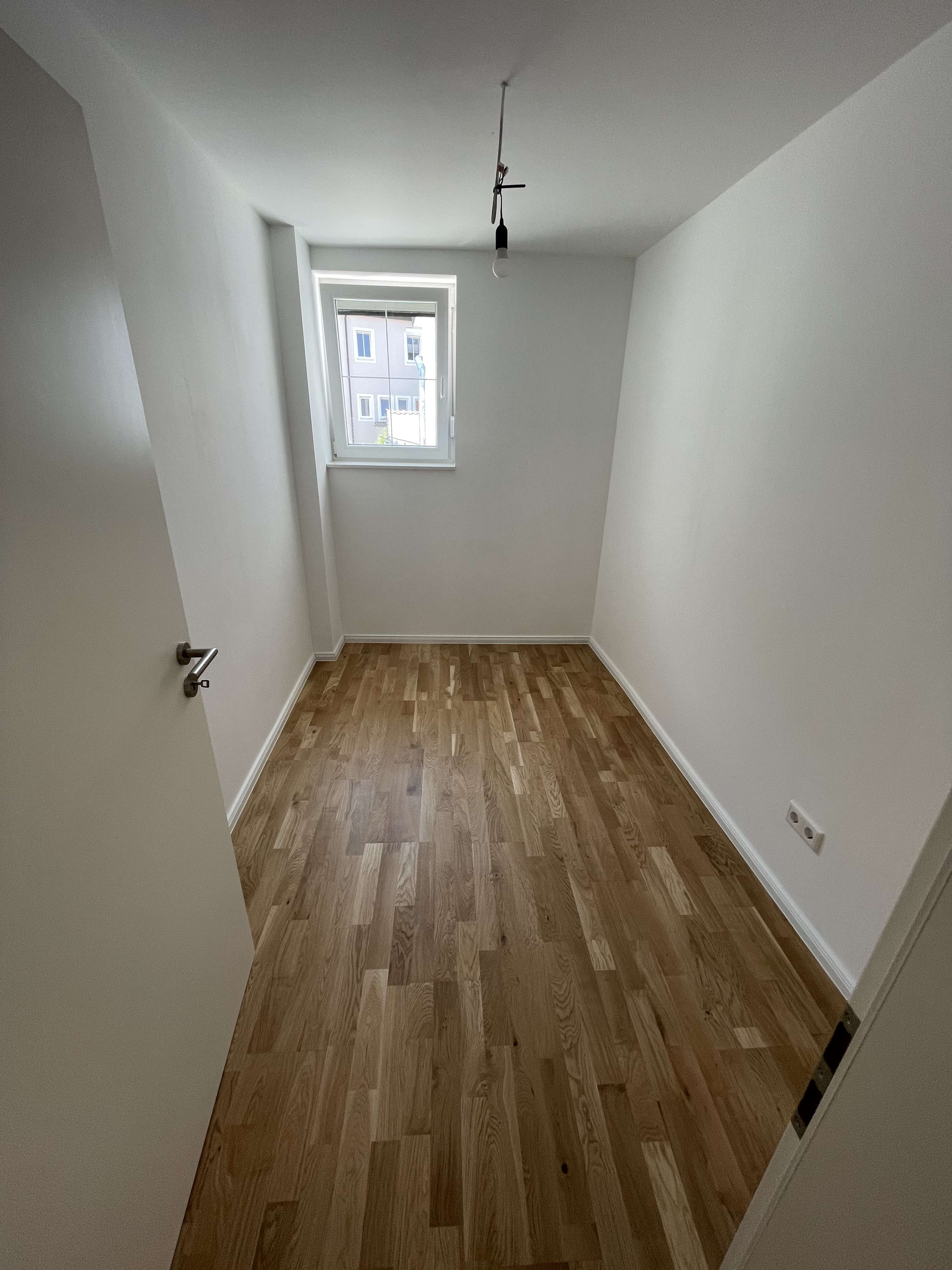 Immobilie in Regenstauf - Saniertes und sehr großes EFH im Zentrum von Regenstauf - Bild 6