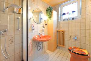 Gepflegtes Haus in ruhiger Lage mit zusätzlichem Baugrundstück – Die vollständige Adresse der Immobilie erhältst du vom Anbieter., 47443 Meerbeck, Moers – Vorschaubild 10