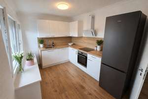 Großzügige 3,5-Zimmer-Wohnung mit Balkon und Loggia in Oberhausen