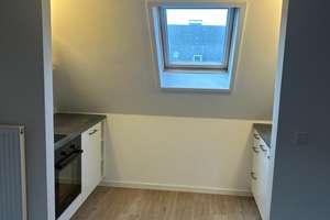 Helle, citynahe 1-Zimmer-Dachgeschosswohnung in ruhiger Lage (Erstbezug nach Sanierung) – Bronnäcker 10, 70188 Ostheim, Stuttgart – Vorschaubild 3