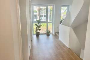 COURTAGEFREI ! STADTHAUS ! NEUBAU STANDARD A+ MIT SCHÖNEM GARTEN – Die vollständige Adresse der Immobilie erhältst du vom Anbieter., 22359 Volksdorf, Hamburg – Vorschaubild 6