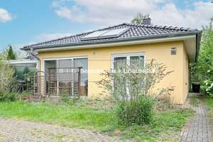 Bungalow mit neuer Wärmepumpe und Garten in Berlin-Bohnsdorf