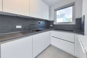 Drei Etagen zum Wohlfühlen – modernes Reihenhaus mit Garten – Teebaumweg 30, 51109 Merheim, Köln – Vorschaubild 8