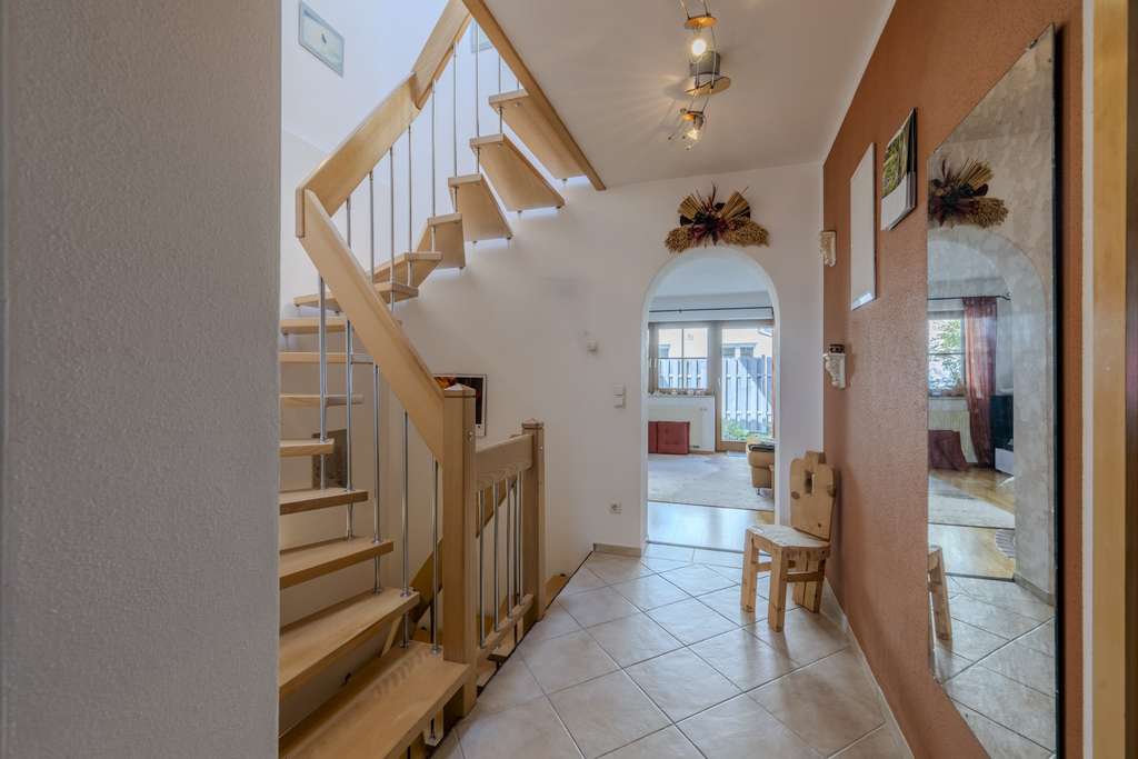 Immobilie in Penzberg - Charmante Doppelhaushälfte in guter Lage in Penzberg
 - Bild 1