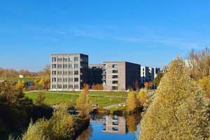 Hafen 1 - Wohlfühloase mit hochwertige Ausstattung | Tageslichtbad | Offene Küche | Parkett | Aufzug