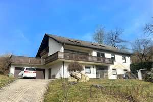 Großzügiges Einfamilienhaus mit viel Potenzial und Ausbau-Reserve in Scheßlitz bei Bamberg – Die vollständige Adresse der Immobilie erhältst du vom Anbieter., 96110 Scheßlitz – Vorschaubild 1