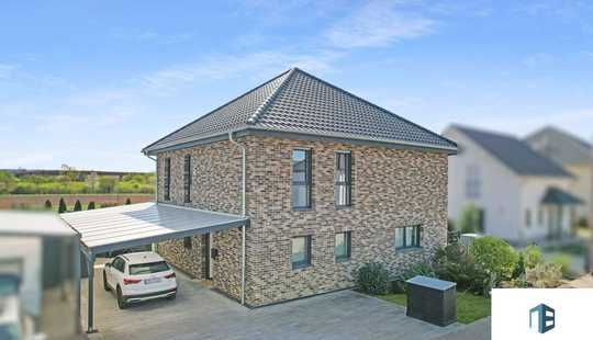 Bild von Modernes Einfamilienhaus mit großem Garten in ruhiger Neubau-Siedlung