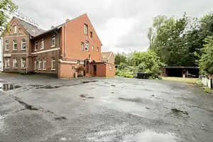 * Ehemaliges Hotel plus Wohnhaus * TOP Lage * Großes Grundstück * 18 Zimmer mit Bad * 4 Wohnungen * – Leer (Kreis) – Vorschaubild 7