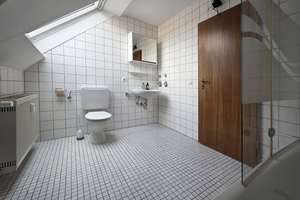 2-Zimmer-Dachgeschoss-Wohnung - befristet bis 31.12.2028 – Die vollständige Adresse der Immobilie erhältst du vom Anbieter., 69121 Handschuhsheim, Heidelberg – Vorschaubild 4