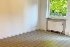Frisch renoviert! 2-Zimmer-Apartment mit Balkon, neues Tageslichtbad mit Wanne, neuer Boden – Gerresheimer Straße 144, 40625 Flingern Süd, Düsseldorf – Vorschaubild 10