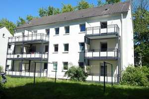 Schöne 2Zi.-EG Wohnung mit Dusche und Balkon, bezugsfertig neu renoviert! – Jacob-Mayer-Str. 6, 44793 Kruppwerke, Bochum – Vorschaubild 2