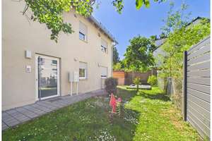 Lichtdurchflutetes Penthouse-Feeling mit Südterrasse - moderne 3-Zimmer-Wohnung mit Blick ins Grüne – Die vollständige Adresse der Immobilie erhältst du vom Anbieter., 81249 Lochhausen, München – Vorschaubild 4