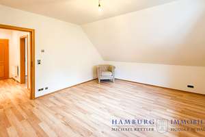 Ca. 276 m² - Familiendomizil mit Einliegerbereichen. Ca. 150 m² sofort beziehbar, in 25436 Uetersen – Die vollständige Adresse der Immobilie erhältst du vom Anbieter., 25436 Uetersen – Vorschaubild 26