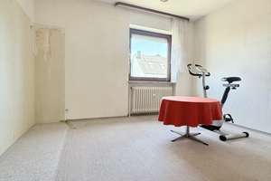 Familienfreundliche Doppelhaushälfte in ruhiger Lage von Oberasbach – Die vollständige Adresse der Immobilie erhältst du vom Anbieter., 90522 Oberasbach – Vorschaubild 11