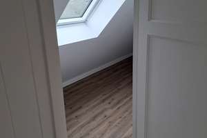 ruhige Maisonette-Wohnung, 3 1/2 Zimmer, ca. 96 qm, Balkon, EBK, Keller in Brhv.-Wulsdorf – Lindenallee 51, 27572 Wulsdorf, Bremerhaven – Vorschaubild 32