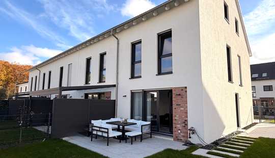 Bild von Lichtdurchflutetes Reihenendhaus mit moderner Ausstattung und gepflegtem Garten