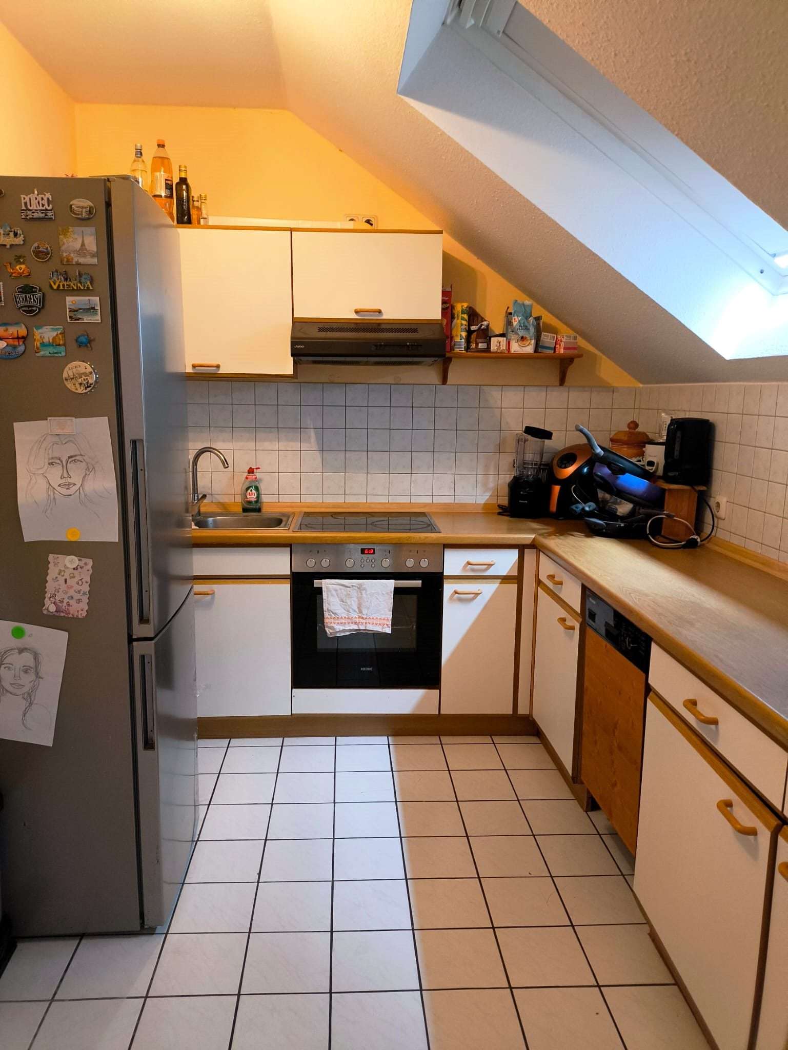 Vermietete Dachgeschosswohnung mit Potenzial in Pocking, Passau Kreis – Bild 2