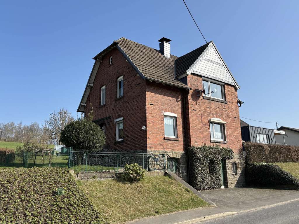 Immobilie in Nümbrecht - Viel Potential in beliebter Lage! - Bild 1