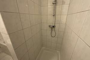 Schöne 2,5-Zimmer-Wohnung mit Dusche und Badewanne! – Marienstr. 80-82, 45307 Kray, Essen – Vorschaubild 4