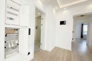 Exklusiv-Penthouse, barrierefrei, umlaufende Südwest-Dachterrasse, grün, uneinsehbar, absolut ruhig – Die vollständige Adresse der Immobilie erhältst du vom Anbieter., 81545 Harlaching, München – Vorschaubild 46