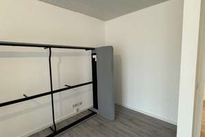 Gepflegte, teilmöblierte 1-Zimmer-Etagenwohnung  zu vermieten. – Julius-Vosseler-Straße 81, 22527 Lokstedt, Hamburg – Vorschaubild 4