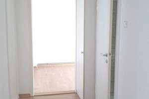 3 ZKB, Balkon, Laminat, Wa-Bad mit Fenster, Nähe Lister Meile – Gretchenstrasse 43, 30161 Oststadt, Hannover – Vorschaubild 4