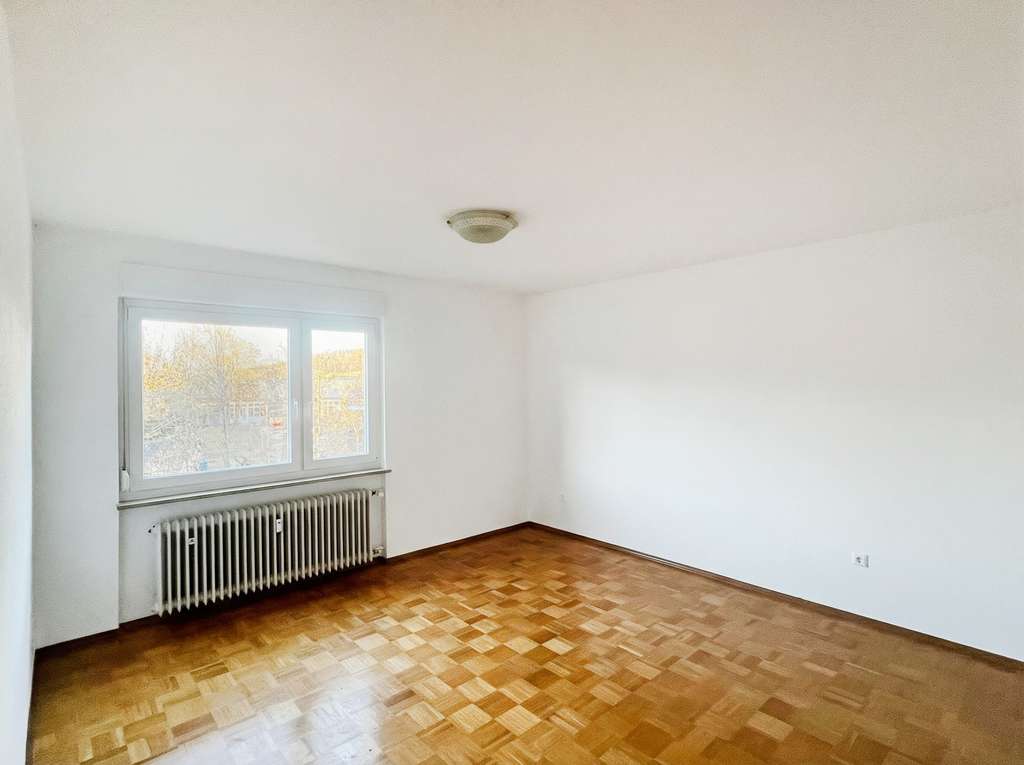 Immobilie in Heiligenberg - Lichtdurchflutete 4-Zimmer-Wohnung in idyllischer Lage von Heiligenberg - Bild 3