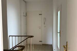 Charmante Maisonette-Wohnung mit Entwicklungspotenzial in Berlins exklusivster Wohnlage – Die vollständige Adresse der Immobilie erhältst du vom Anbieter., 14193 Grunewald, Berlin – Vorschaubild 11