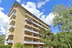 Sanierte, geräumige 2-Zimmer-Eigentumswohnung mit Balkon in begehrter Lage von Berlin-Wilmersdorf – Die vollständige Adresse der Immobilie erhältst du vom Anbieter., 10713 Wilmersdorf, Berlin – Vorschaubild 2