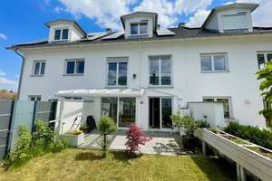 Neuwertiges energieeffizientes KfW55 RMH mit ca. 160 m² Wohnfläche – Die vollständige Adresse der Immobilie erhältst du vom Anbieter., 82272 Moorenweis – Vorschaubild 2