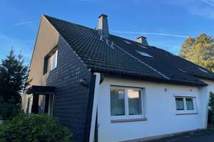 Doppelhaushälfte mit schönem Garten in bester Lage der Solinger-Südstadt.