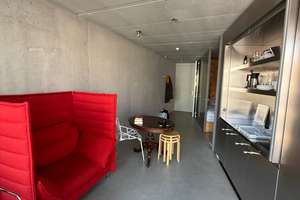 Design Studio-Apartment mit Balkon im LAIKA am Tacheles – Johanisplatz 3, 10117 Mitte (Ortsteil), Berlin – Vorschaubild 2