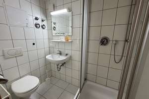 Gut geschnittene 1-Zimmer-Wohnung in Stuttgart-Untertürkheim – Großglocknerstraße 10, 70327 Untertürkheim (Ortsteil), Stuttgart – Vorschaubild 3