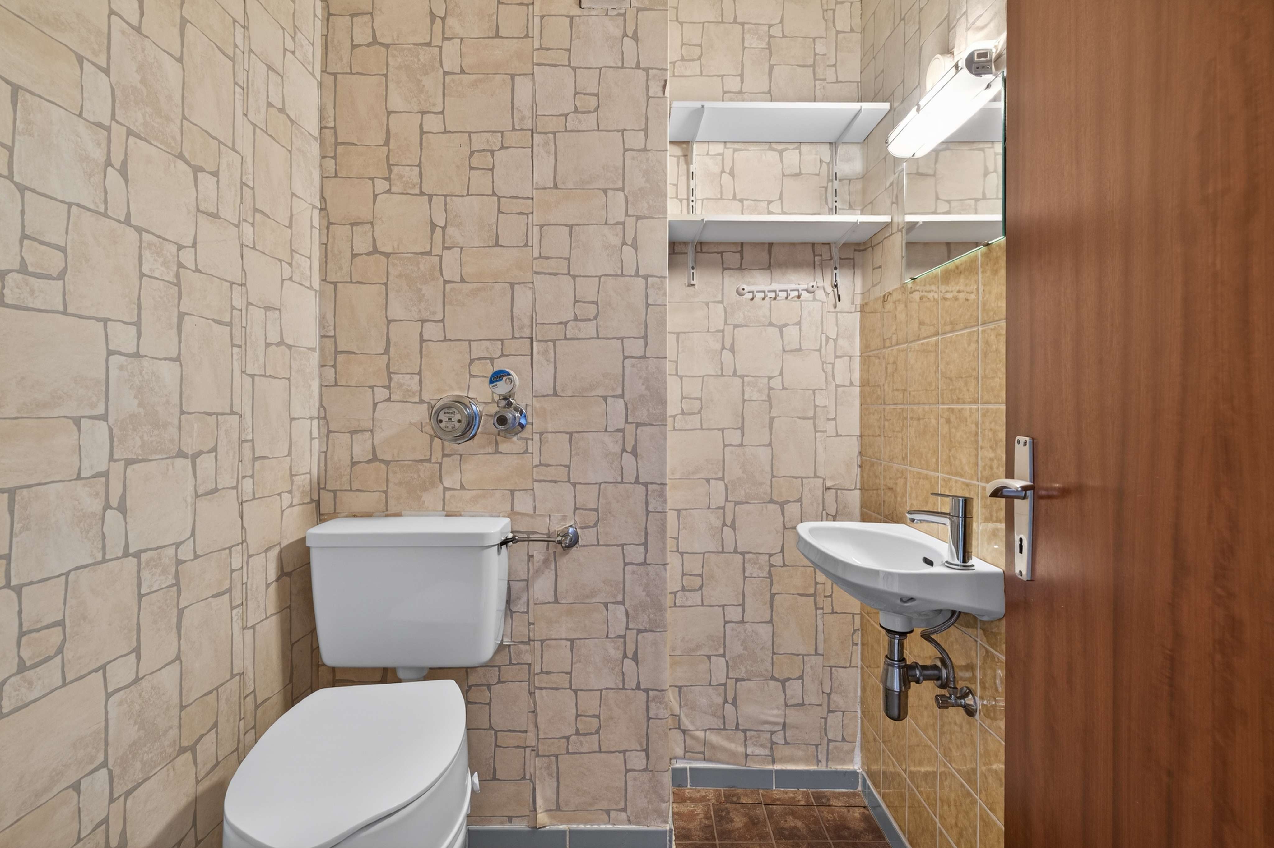 Immobilie in Waldbronn - Helle, geräumige 2-Zimmer-ETW mit Südwestbalkon in Waldbronn-Etzenrot - Bild 6