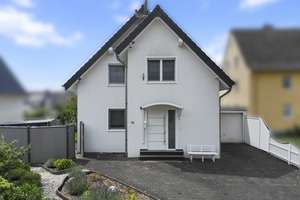 Elegantes Einfamilienhaus in Erwitte
Wohlfühlen am Stadtpark – Laurentiusstraße 10, 59597 Erwitte – Vorschaubild 3