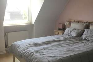 Wohnen mit Charakter: 2-Zimmer-Dachgeschosswohnung in Flingern-Nord – Die vollständige Adresse der Immobilie erhältst du vom Anbieter., 40235 Flingern Nord, Düsseldorf – Vorschaubild 2