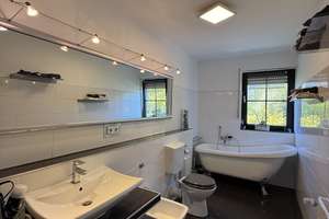 Elegante Doppelhaushälfte mit stilvollem Design – Die vollständige Adresse der Immobilie erhältst du vom Anbieter., 41238 Mülfort, Mönchengladbach – Vorschaubild 10