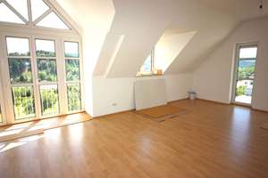 Top-gepflegtes 3-Familien-Haus in traumhafter Wohnlage von Regen – Die vollständige Adresse der Immobilie erhältst du vom Anbieter., 94209 Regen – Vorschaubild 23