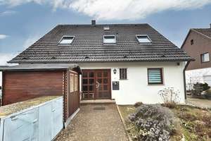 Einfamilienhaus mit Einliegerwohnung in Maichingen – Die vollständige Adresse der Immobilie erhältst du vom Anbieter., 71069 Sindelfingen – Vorschaubild 1