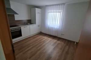 Modernisierte Wohnung mit dreieinhalb Zimmern in zentraler Lage in Mindelheim
